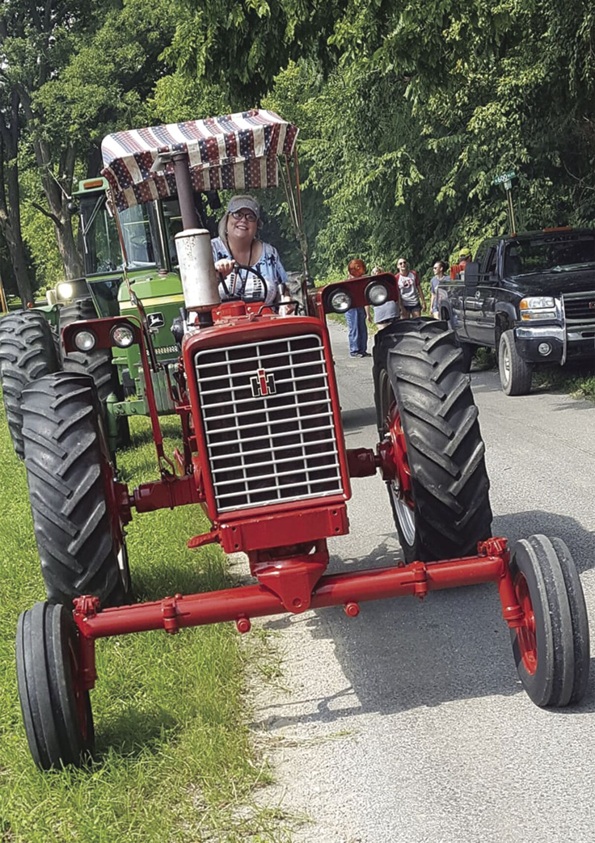2020 Edwards County Tractor Drive plowed through with 24 entrants