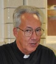 Former Mount Carmel priest dies