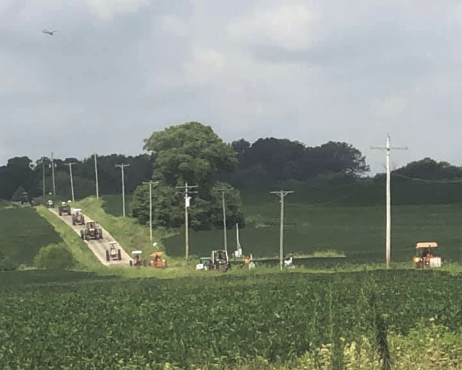 2020 Edwards County Tractor Drive plowed through with 24 entrants
